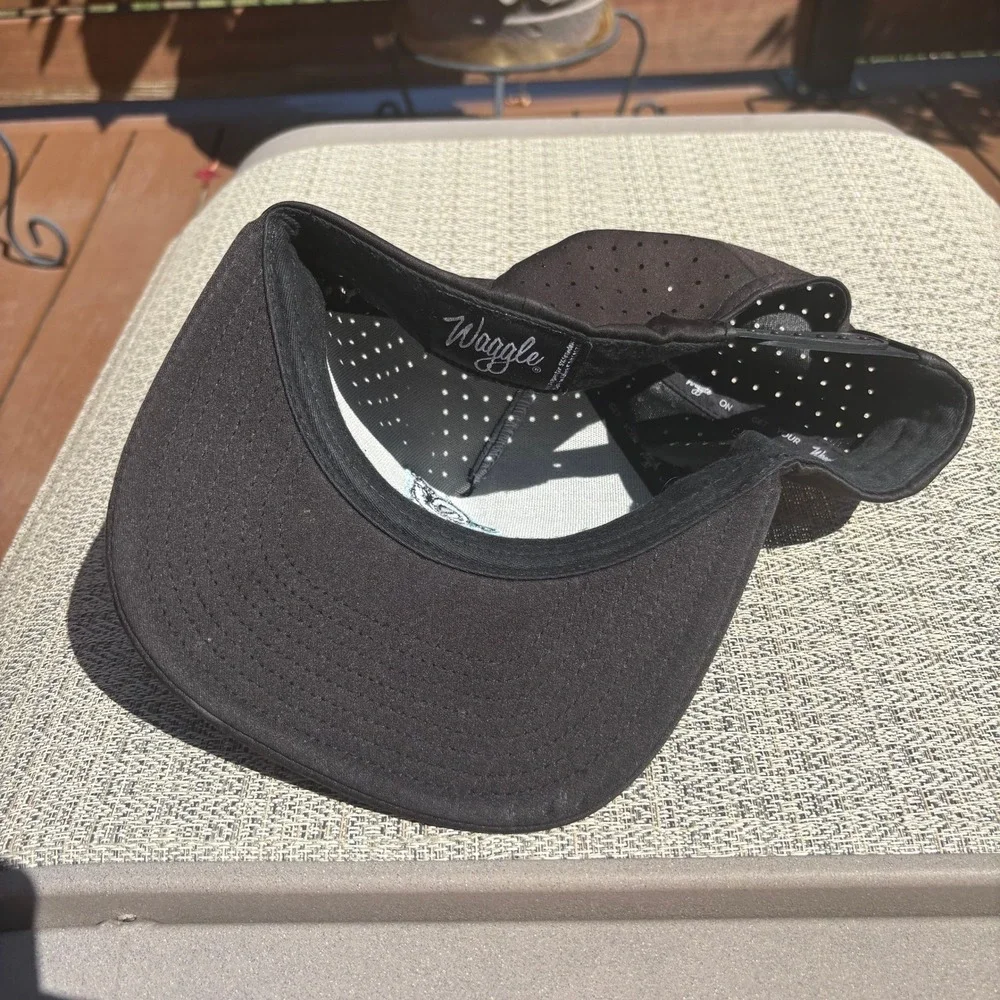 Waggle Golf Hat Mens OSFA Black Excellent Moon Shot Astronaut Snapback Cap